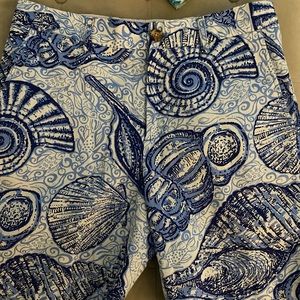 Lilly Pulitzer Mens shorts 💙
